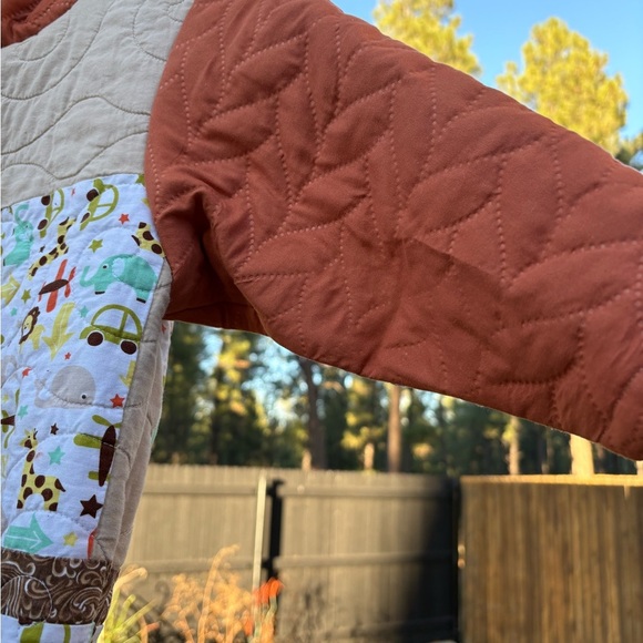 2T/3T Vintage Patchwork Quilted Jacket with Rust Sleeves - Picture 5 of 7